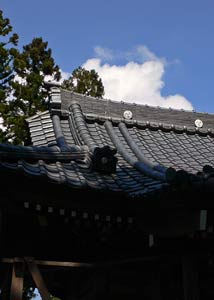 寺泊戸崎の諏訪神社拝殿の屋根