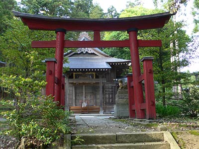 別山の多岐神社拝殿正面