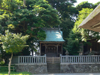 奴奈川神社遠景