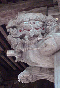阿賀野市籠田の諏訪神社拝殿向拝の彫刻