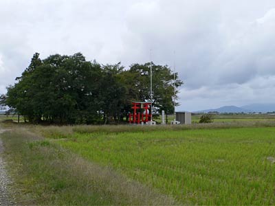 赤沼の諏訪神社遠景