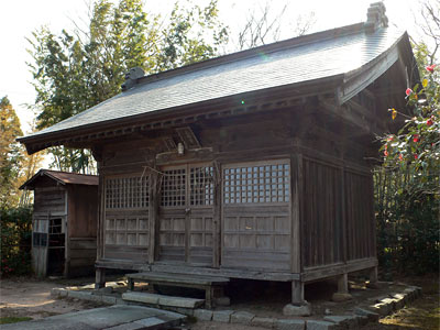 秋葉区東金沢の神明宮社殿