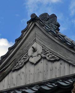 新発田市米子の白山神社拝殿屋根