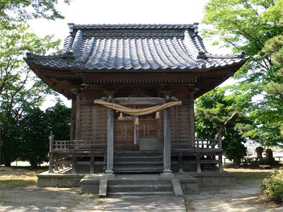小須戸町新保の神保神社拝殿正面