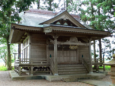 村上市岩沢の両八幡神社拝殿