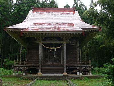村上市猿沢の神明神社拝殿正面