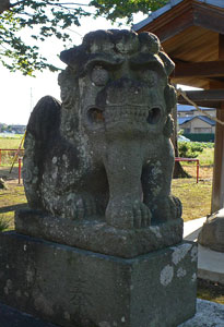 西蒲区高橋の高橋神社狛犬（阿像）