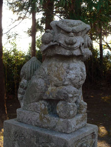 桜林の櫻林神社狛犬（吽像）