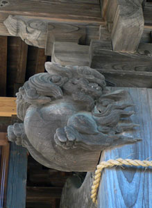 燕市花見の八幡神社拝殿欄間の彫刻