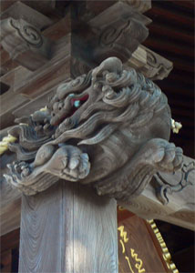 燕市燕の戸隠神社拝殿向拝柱木鼻