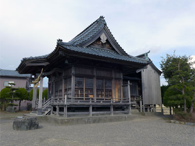 新潟市北区内沼の内沼神社社殿（横から）