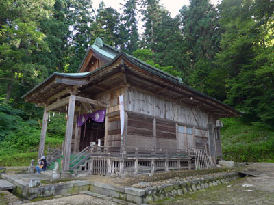 栃尾表町の諏訪神社社殿