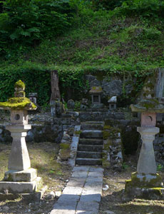 栃尾表町の諏訪神社の境内社