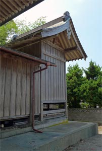 紫雲寺町大中島の諏訪神社本殿