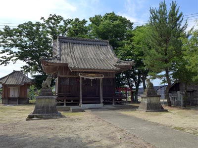旧中条町苔ノ実の諏訪神社社殿