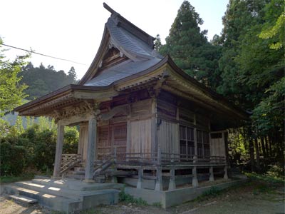 村上市寺尾神社社殿