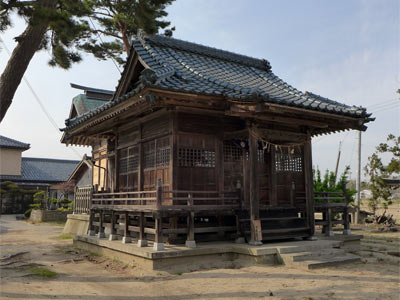 新発田市米子の諏訪神社社殿