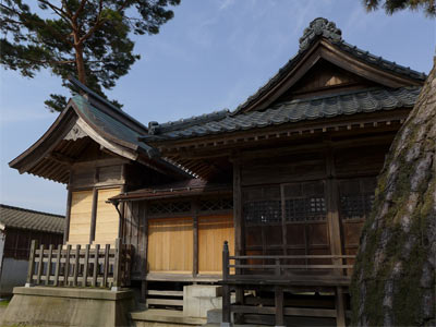 新発田市米子の諏訪神社社殿