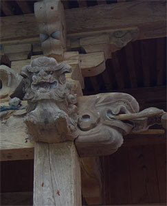 三条市葎谷の熊野神社拝殿彫刻