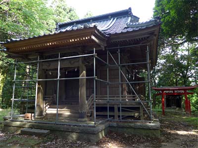 阿賀野市村岡の熊野若宮神社社殿