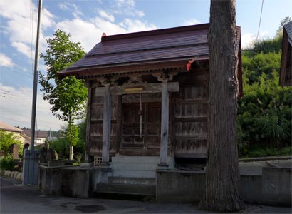 魚沼市田川の白山神社社殿