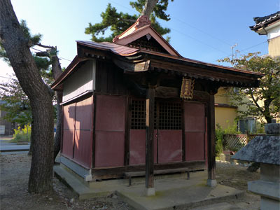 吉田東栄町松岡神社社殿