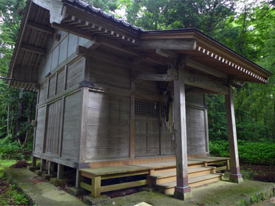 阿賀町黒岩の諏訪神社社殿