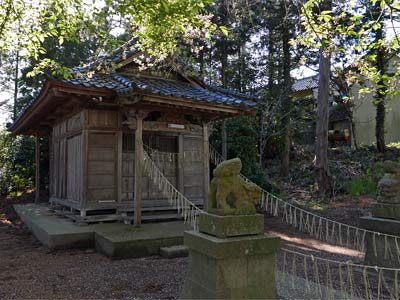 新潟市赤塚の草薙社社殿