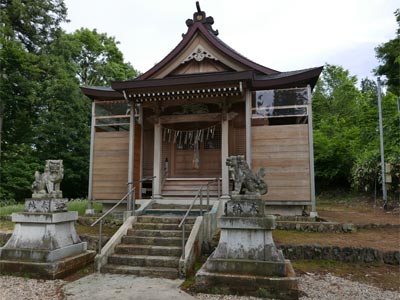 旧下田村の荒沢神社社殿