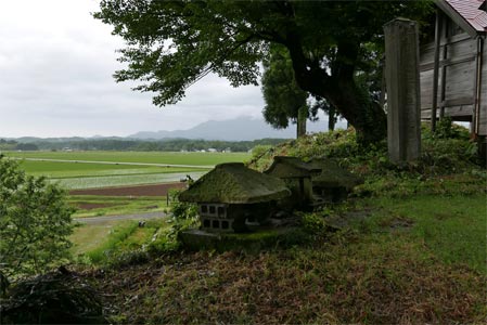 旧吉川町片田の片田神社境内からの眺望
