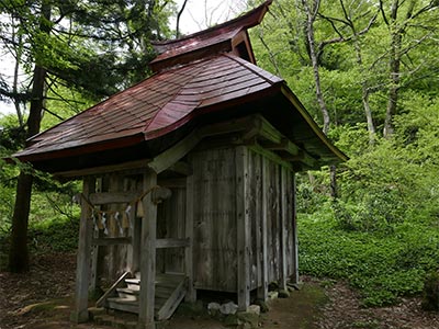 旧吉川町尾神の大神社社殿