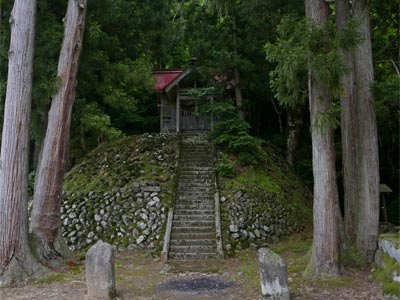 旧牧村桜滝の櫻滝神社