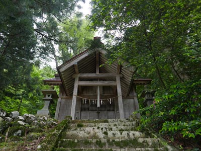 旧牧村桜滝の櫻滝神社社殿