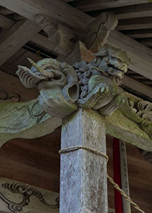 旧下田村中浦の鹿嶋神社拝殿向拝柱彫刻