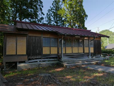 阿賀町平堀の熊野神社社殿