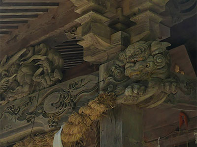 新道の鵜川神社拝殿彫刻