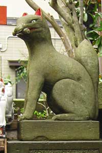 鏡が岡稲荷神社の狐