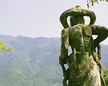 少林寺の仁王像（吽形背面）
