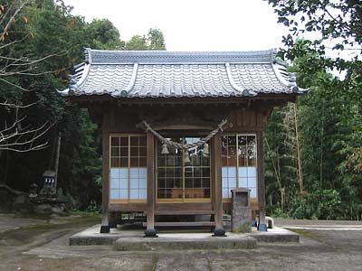 八鉾神社拝殿