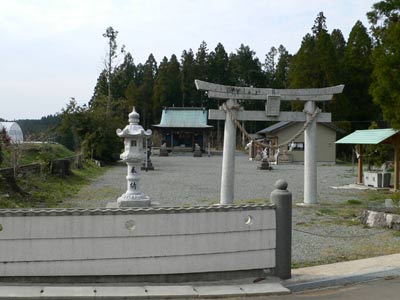 荻町柏原の橘木神社