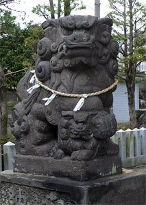 石垣神社狛犬（吽像）