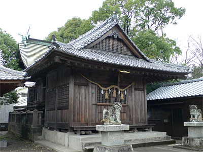 三川下の天満神社社殿