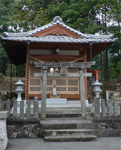 八幡竈門神社境内の須賀社