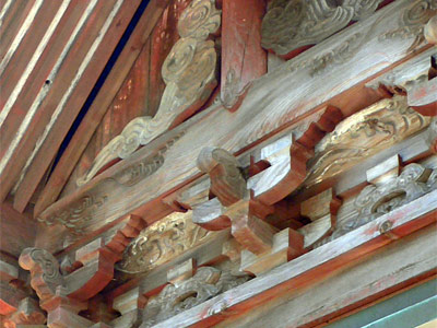 丹生神社の旧本殿屋根側面