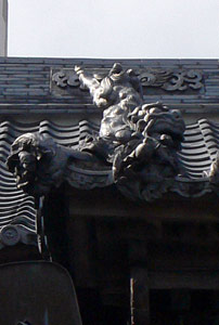 大分市大在の住吉神社拝殿屋根