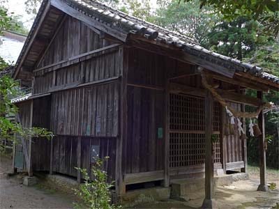 大分市東上野の土岐屋神社拝殿